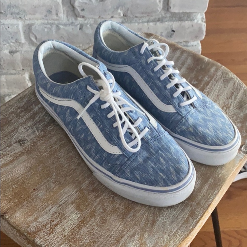 Women’s Blue Vans